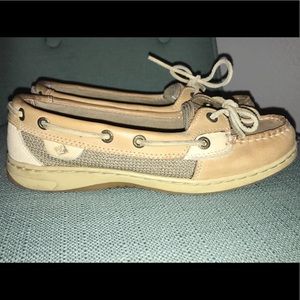 Sperry topsiders